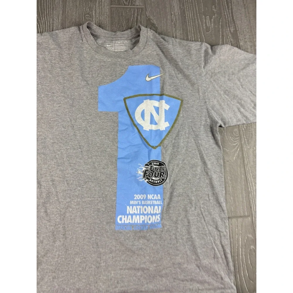 Vintage Nike NCAA 2009 Final Four Unisex Large TShirt